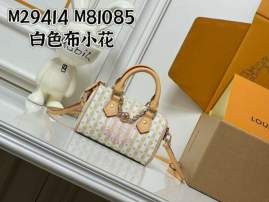 Picture of Louis Vuitton Handbags _SKUfw242186947fw